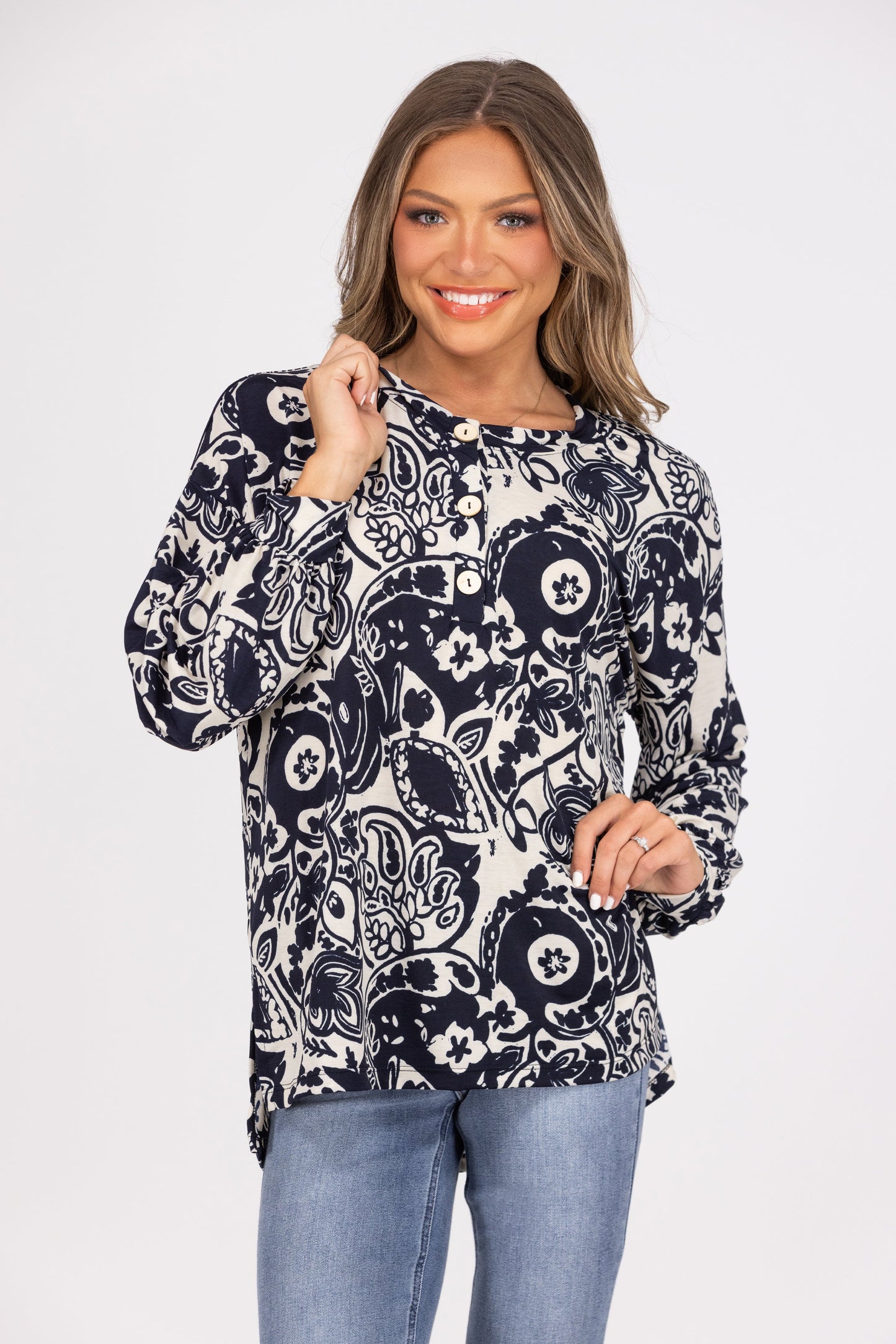 Woodland Variety Women's Hi-Lo Barrel Long Sleeve Top
