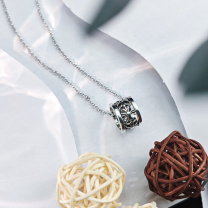 Chrome Hearts Necklace Thai Silver Circle Cross Pendant for Men and Women